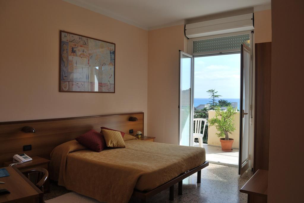 Hotel Galleano Laigueglia Quarto foto