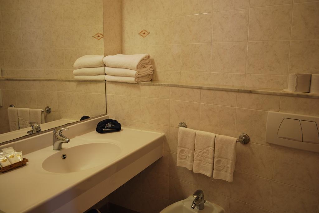 Hotel Galleano Laigueglia Quarto foto
